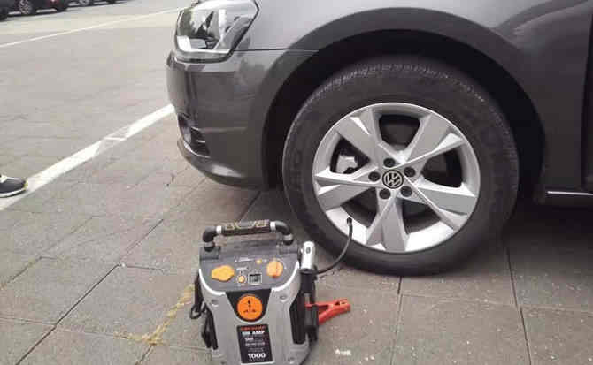 宁陵汽车搭电案例